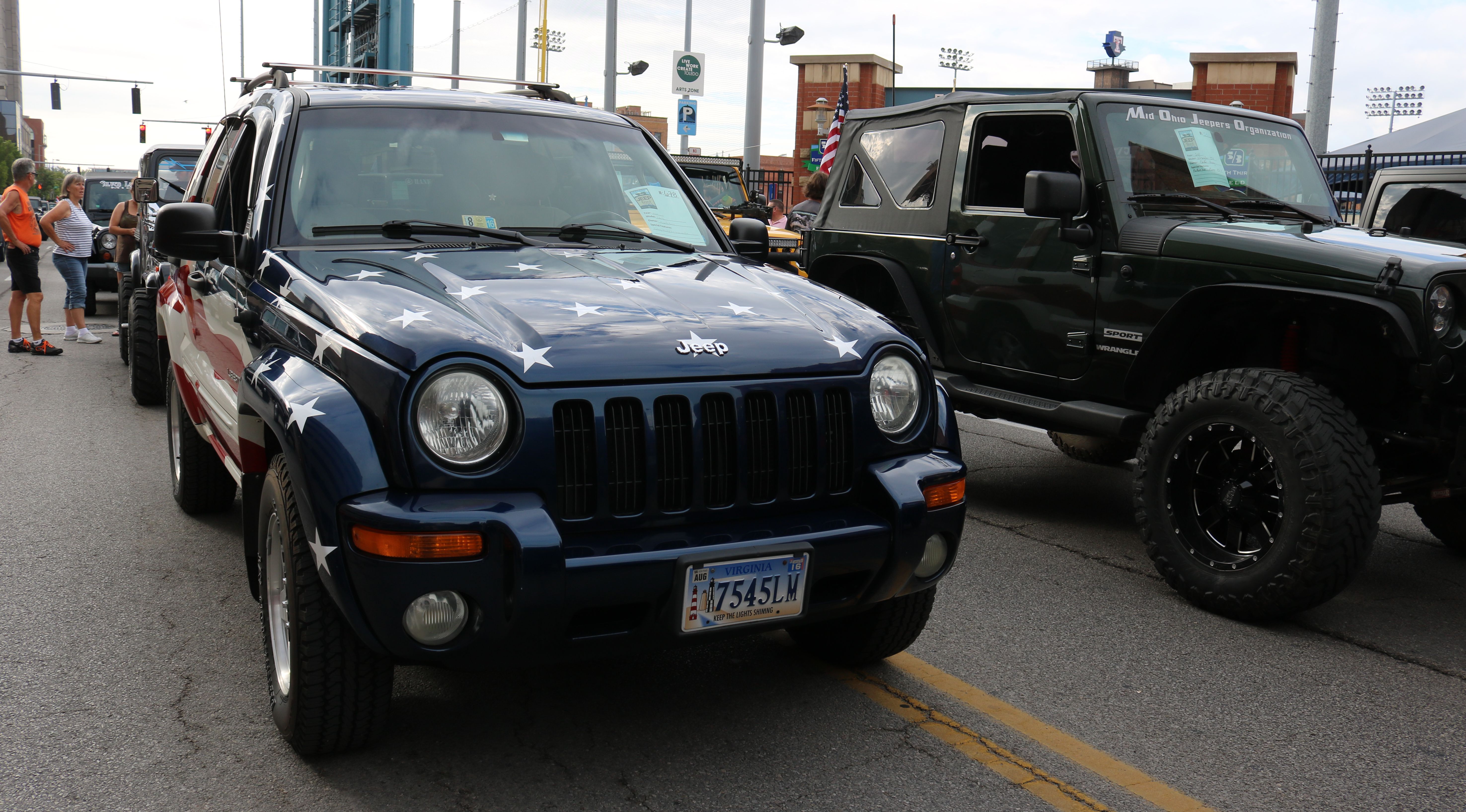 Many Jeeps in the parade
