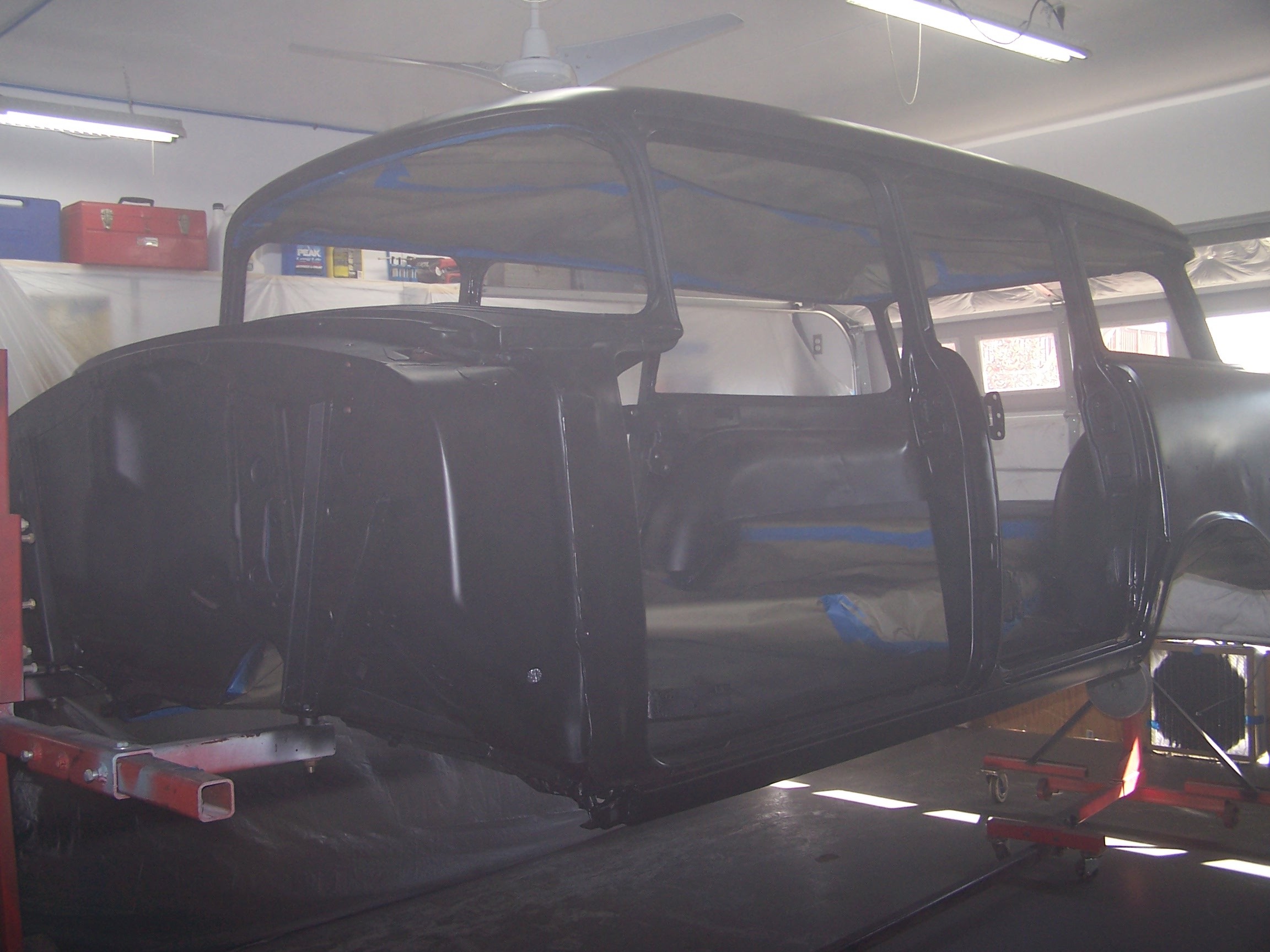 Body in black epoxy primer