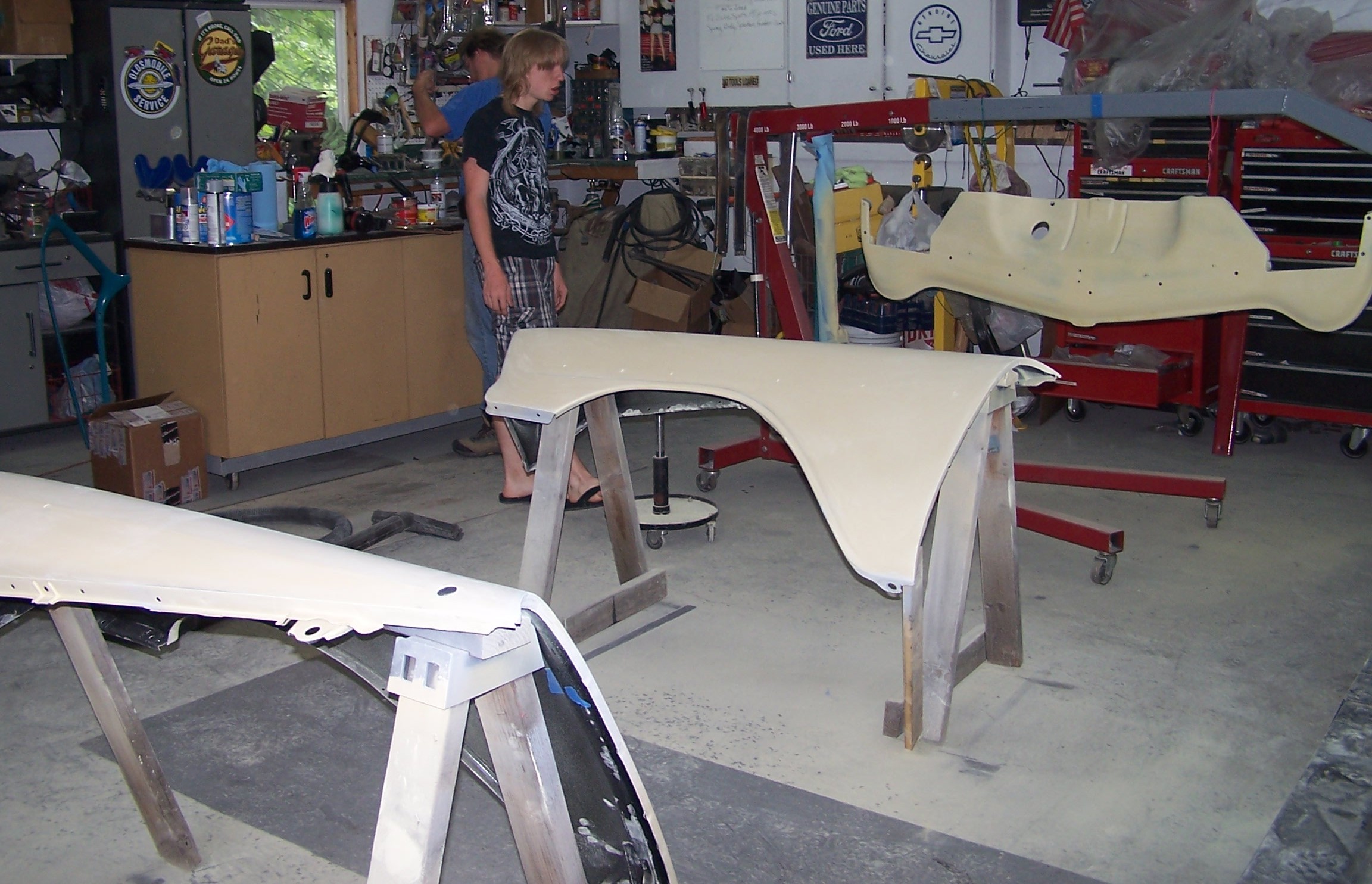 Fenders and splashpan prepped for spraying