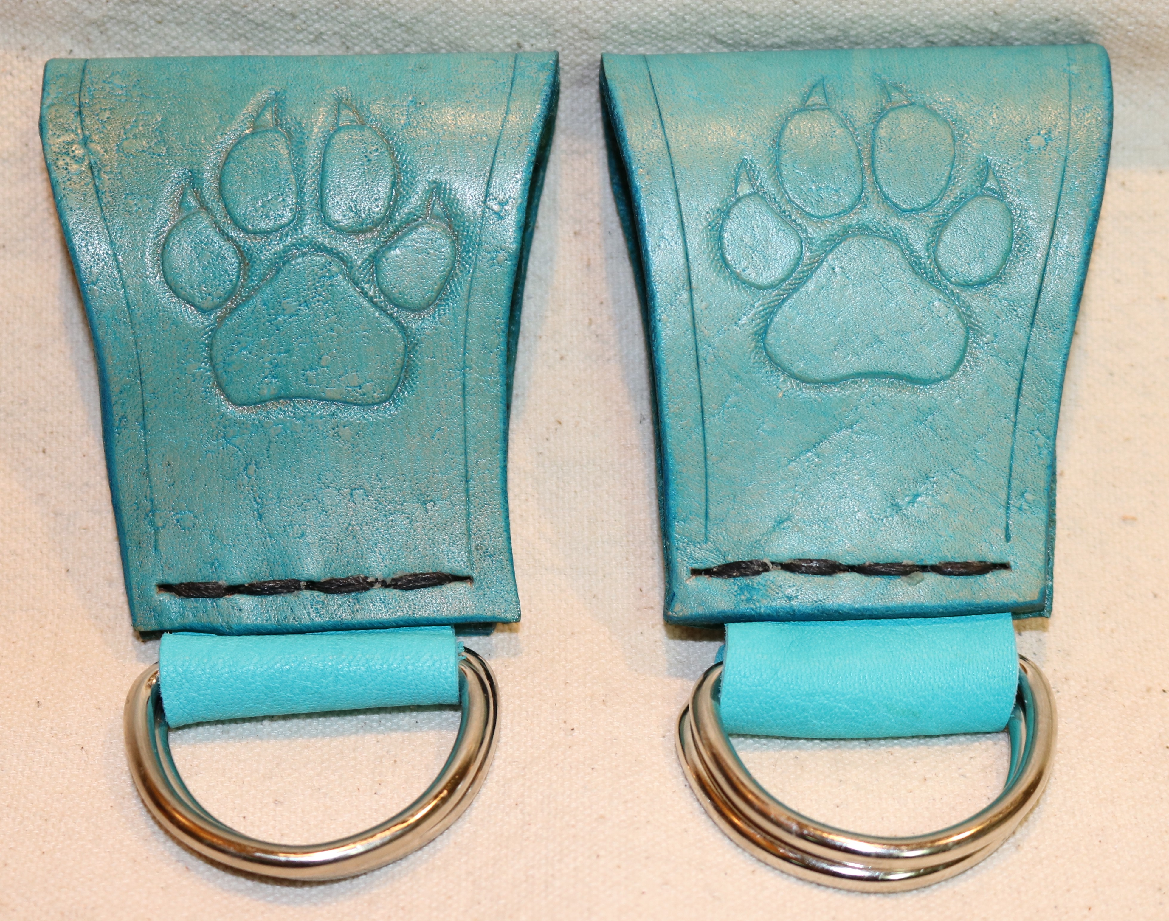 Custom Carded Skirt Keepers with Pawprint