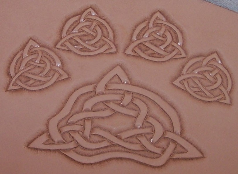Celtic Paw Carving