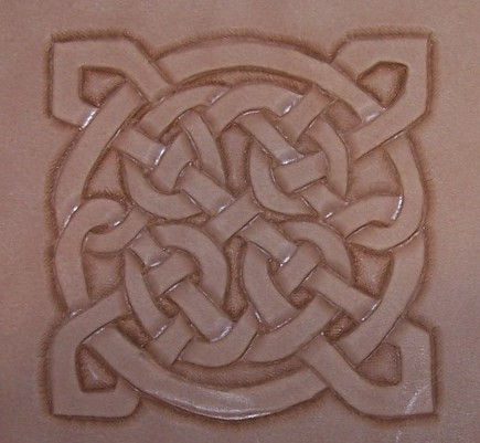 Square Knot Carving