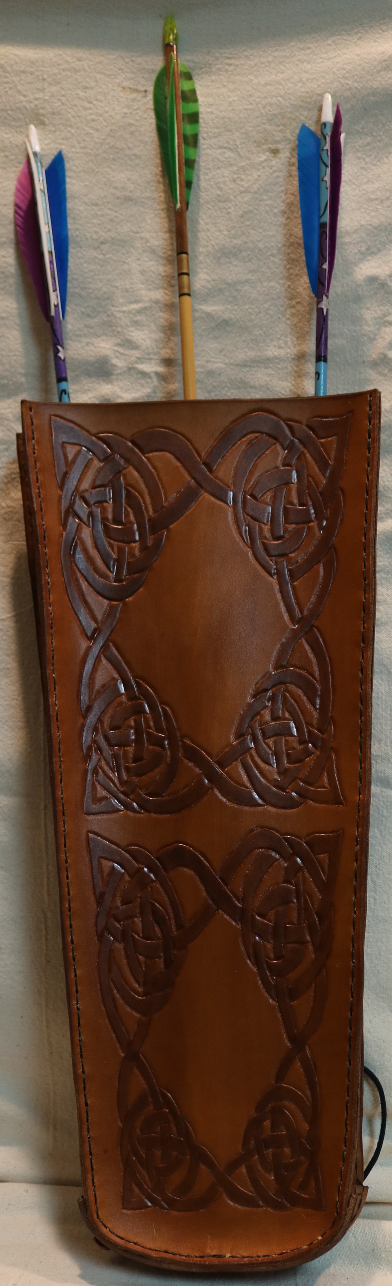 Carved Flat Quiver with Two Knots