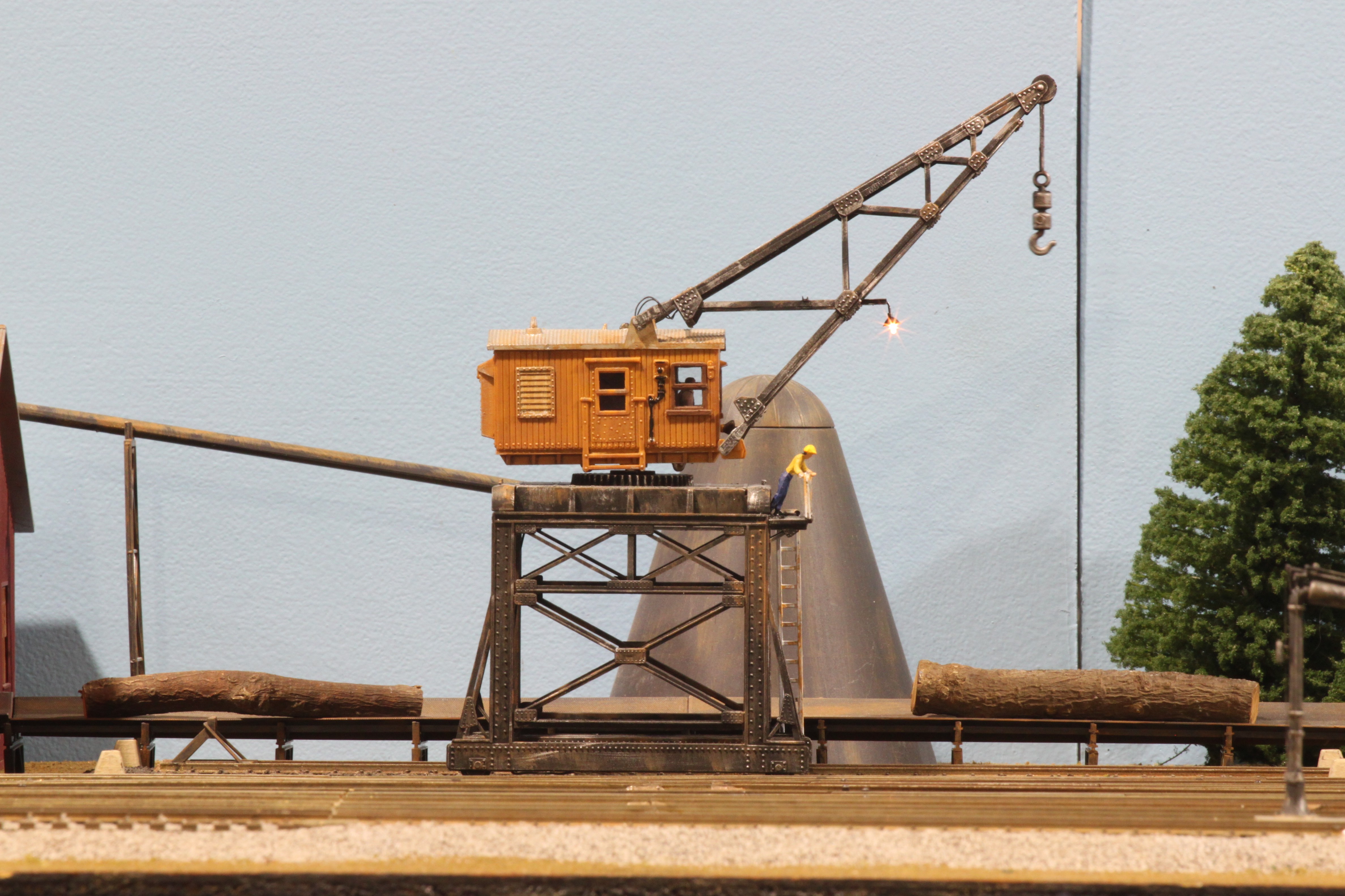 Closeup picture of the electrified crane